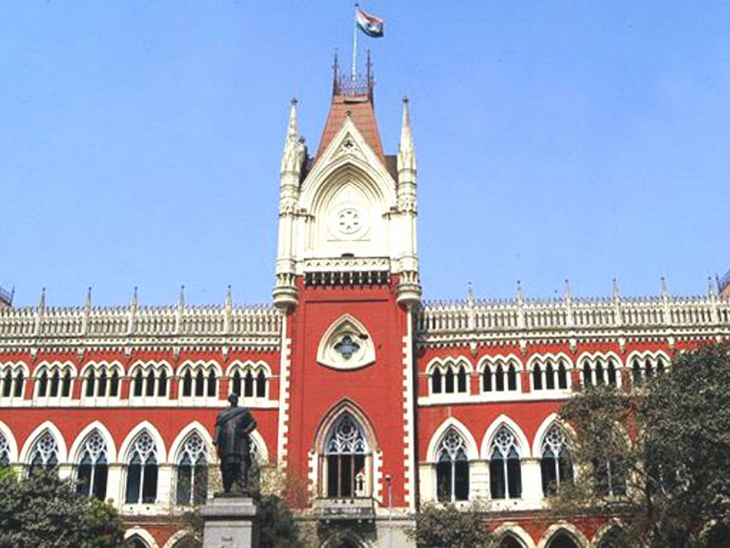 Calcutta High Court Girl Sexual Assault Case | Breast Rape | कलकत्ता हाईकोर्ट बोला-नाबालिग के ब्रेस्ट छूना रेप की कोशिश नहीं: गंभीर यौन उत्पीड़न माना, आरोपी को बेल; इलाहाबाद HC भी ऐसा बोल चुका Calcutta High Court Girl Sexual Assault Case | Breast Rape | कलकत्ता हाईकोर्ट बोला-नाबालिग के ब्रेस्ट छूना रेप की कोशिश नहीं: गंभीर यौन उत्पीड़न माना, आरोपी को बेल; इलाहाबाद HC भी ऐसा बोल चुका