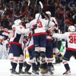 Alex Ovechkin breaks Wayne Gretzky’s goal record, sports world reacts accordingly