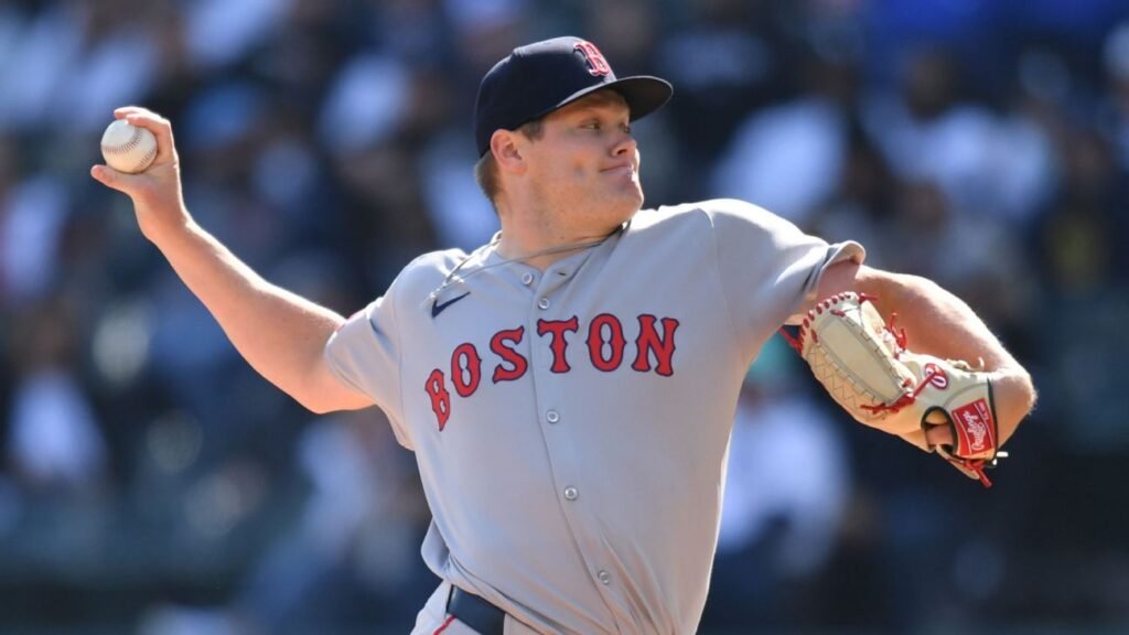Red Sox’s Richard Fitts set for MRI due to shoulder pain