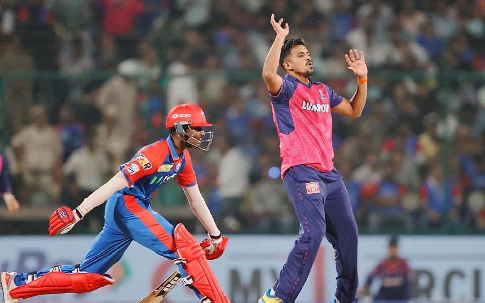 Funniest Memes from DC vs RR Mid-Innings of Match 32