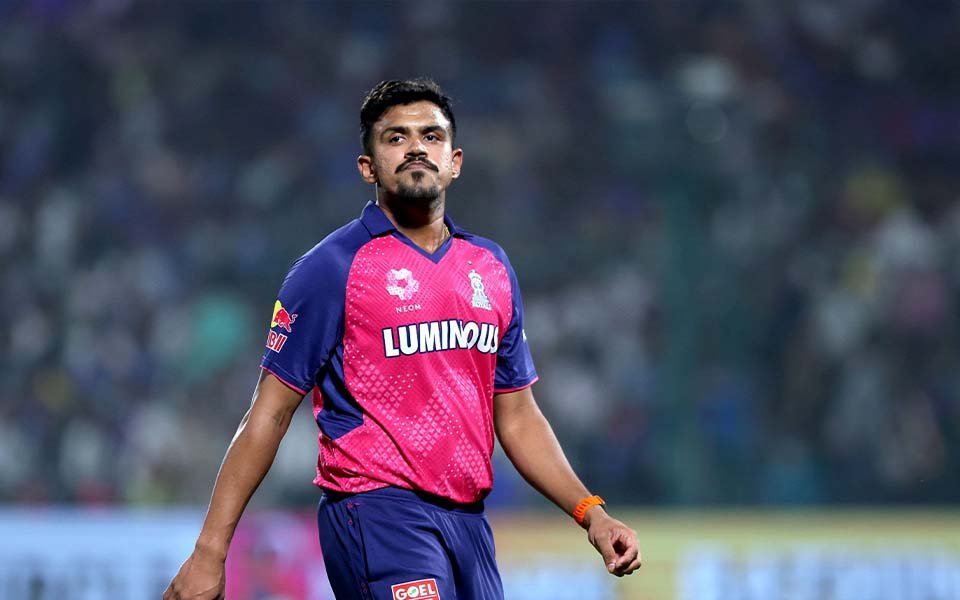 IPL 2025: Maheesh Theekshana missing from Playing 11 in RCB vs RR Match 42 IPL 2025: Maheesh Theekshana missing from Playing 11 in RCB vs RR Match 42