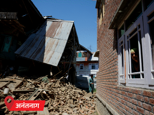 Pahalgam Terror Attack LIVE Photos Video Update; Narendra Modi Amit Shah | India Pakistan Border – IAF Fighter JET | कश्मीर में सेना का एक्शन, 4 आतंकियों के घर ढहाए: जलशक्ति मंत्री बोले- पाकिस्तान को एक बूंद पानी नहीं देंगे; भारत-पाक के बीच ईरान मध्यस्ता को तैयार Pahalgam Terror Attack LIVE Photos Video Update; Narendra Modi Amit Shah | India Pakistan Border – IAF Fighter JET | कश्मीर में सेना का एक्शन, 4 आतंकियों के घर ढहाए: जलशक्ति मंत्री बोले- पाकिस्तान को एक बूंद पानी नहीं देंगे; भारत-पाक के बीच ईरान मध्यस्ता को तैयार