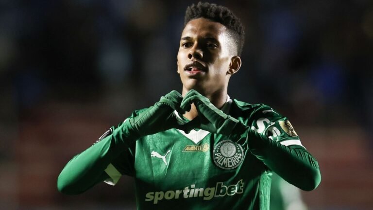 Chelsea-bound Estêvão scores, vomits in Palmeiras’ win at altitude
