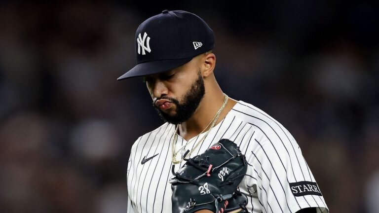 Yankees’ Boone to mull closer role as Williams flops again
