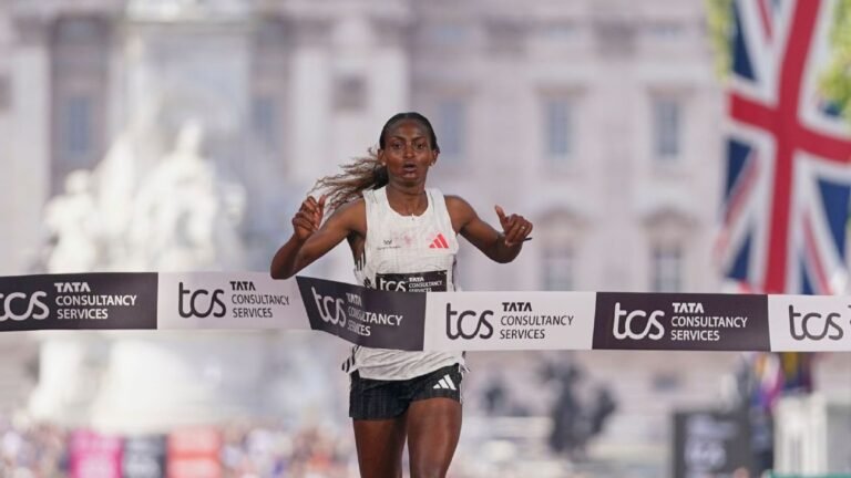 Assefa sets record in London Marathon win; Sawe takes men’s race