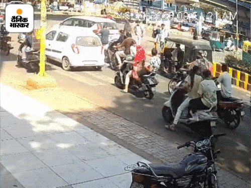 3 killed in city bus accident in Rajkot | राजकोट में सिटी-बस ने 7 को रौंदा, 4 की मौत: सड़कों पर उतरे लोग बिफरे, हालात काबू करने पुलिस ने किया लाठीचार्ज – Gujarat News