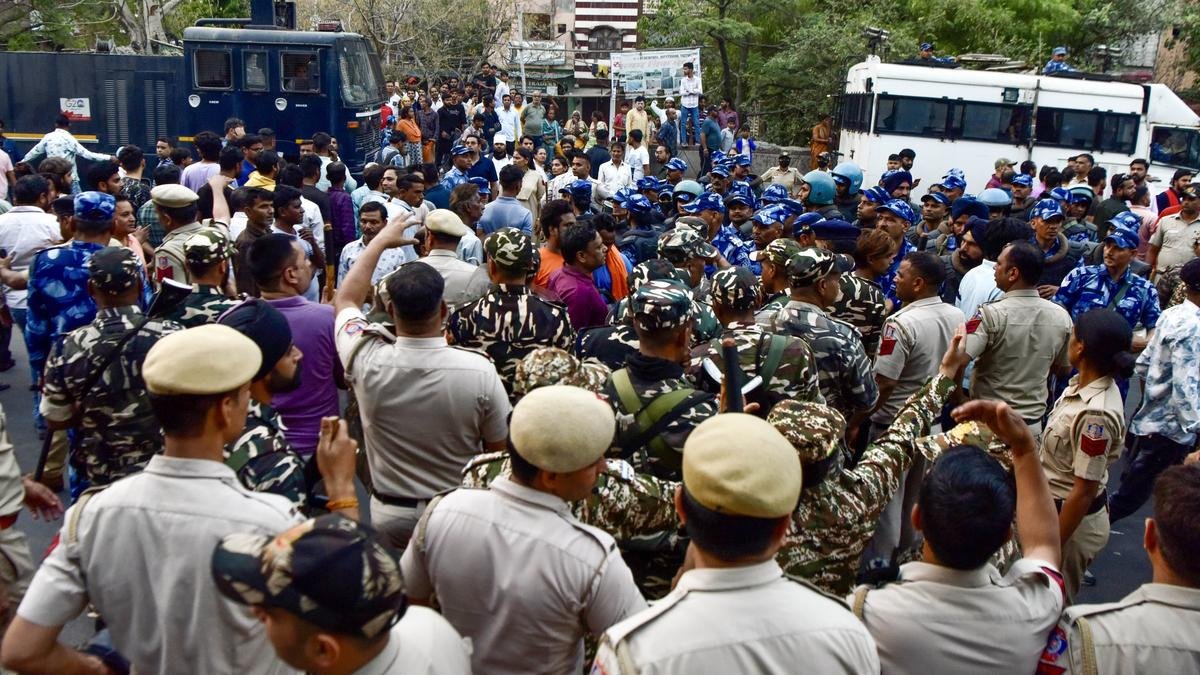 Seelampur murder: ‘Lady don’ arrested, three detained for fatal stabbing of teen in Delhi Seelampur murder: ‘Lady don’ arrested, three detained for fatal stabbing of teen in Delhi