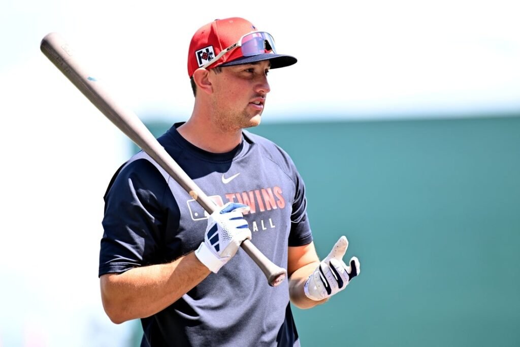 Twins reinstate INF Brooks Lee from injured list