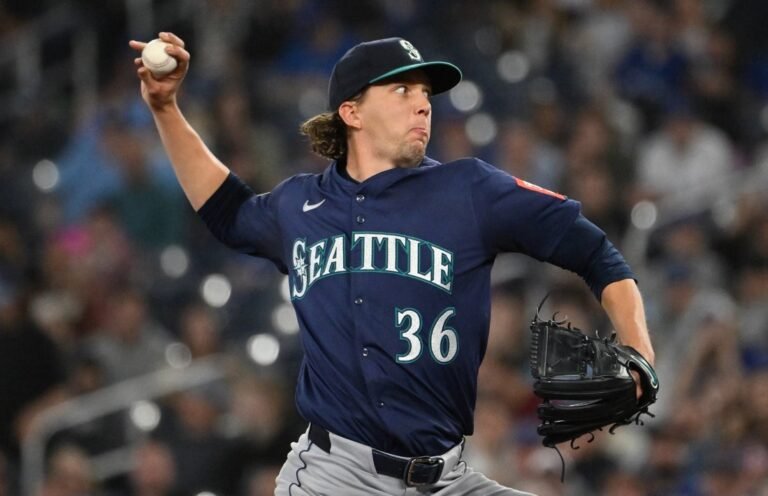 Mariners ace Logan Gilbert exits with forearm tightness