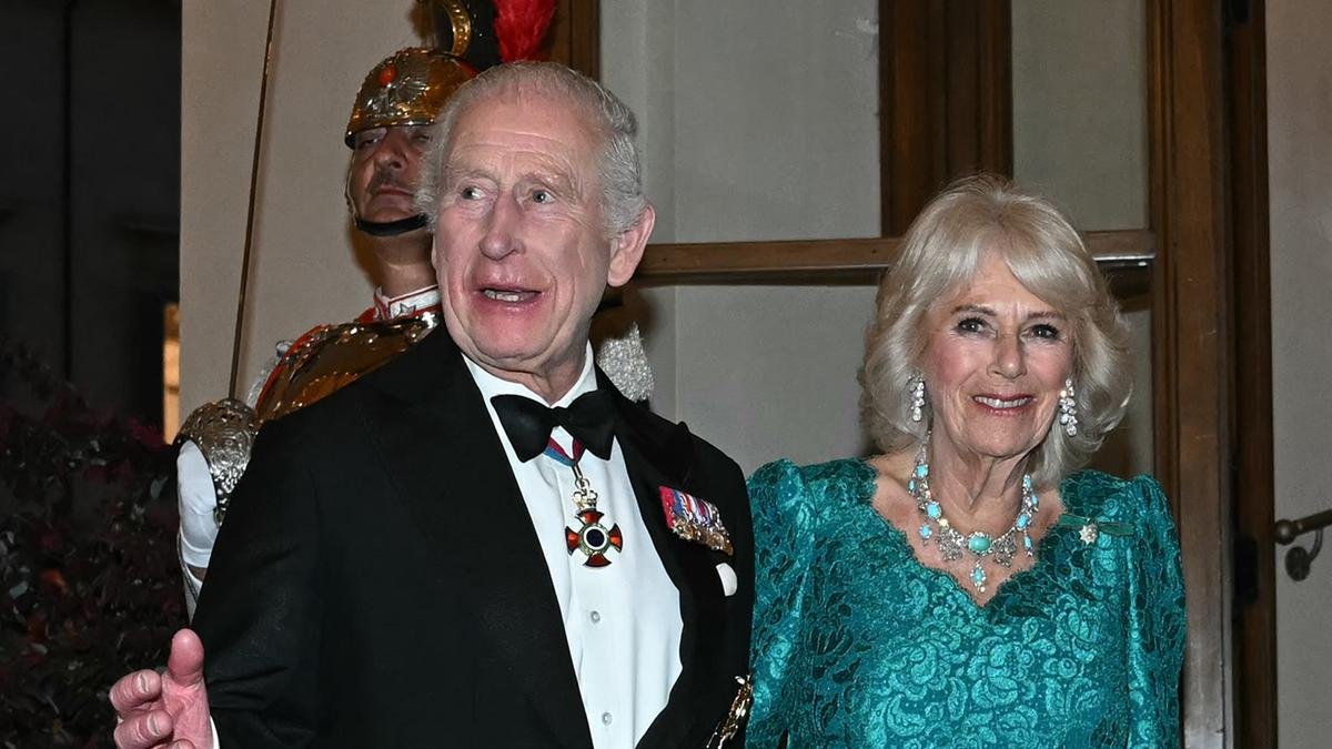 Britain’s King Charles makes surprise visit to Pope Francis at Vatican Britain’s King Charles makes surprise visit to Pope Francis at Vatican