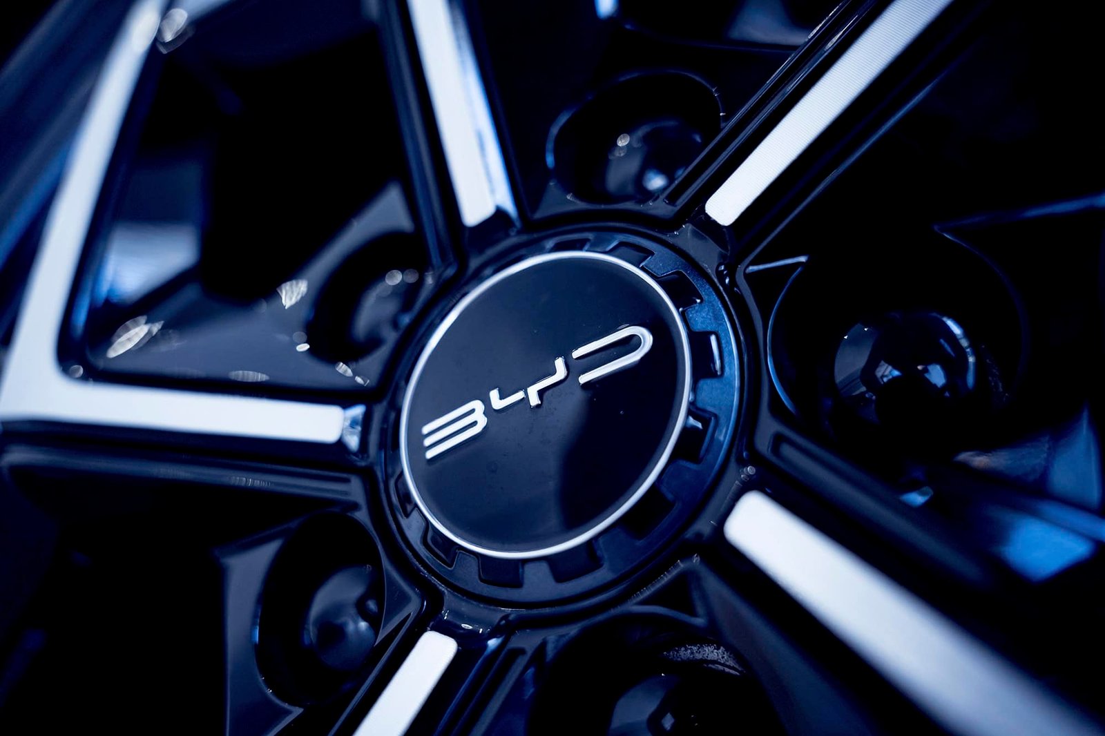 Electric Vehicles: Innovation, Cost Fueling BYD’s Global Momentum