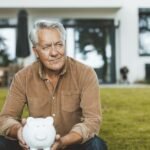Even the wealthiest Americans are suffering from shorter lifespans than those in Europe. A new study cites 3 major reasons