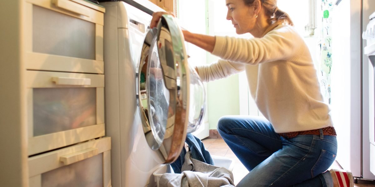 Consumers are so stressed by the economy they’re doing less laundry to save on detergent Consumers are so stressed by the economy they’re doing less laundry to save on detergent