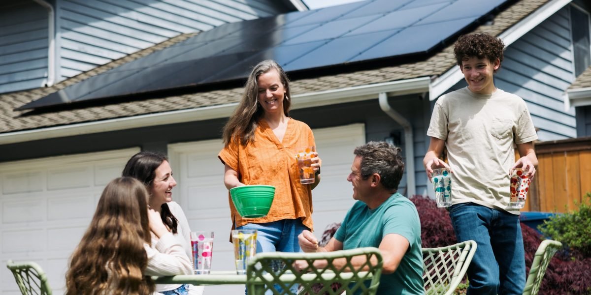 Used solar panels sold on Facebook and eBay have cult following Used solar panels sold on Facebook and eBay have cult following