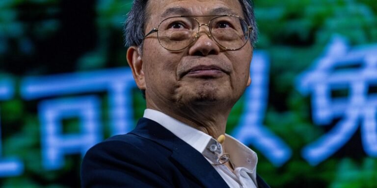 Super Micro stock plunges after surprise customer delays cost up to .4 billion in sales