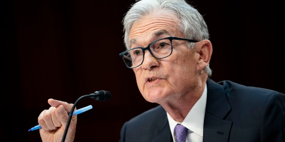 Fed’s Powell walks tightrope of being late but not ‘Mr. Too Late’ Fed’s Powell walks tightrope of being late but not ‘Mr. Too Late’