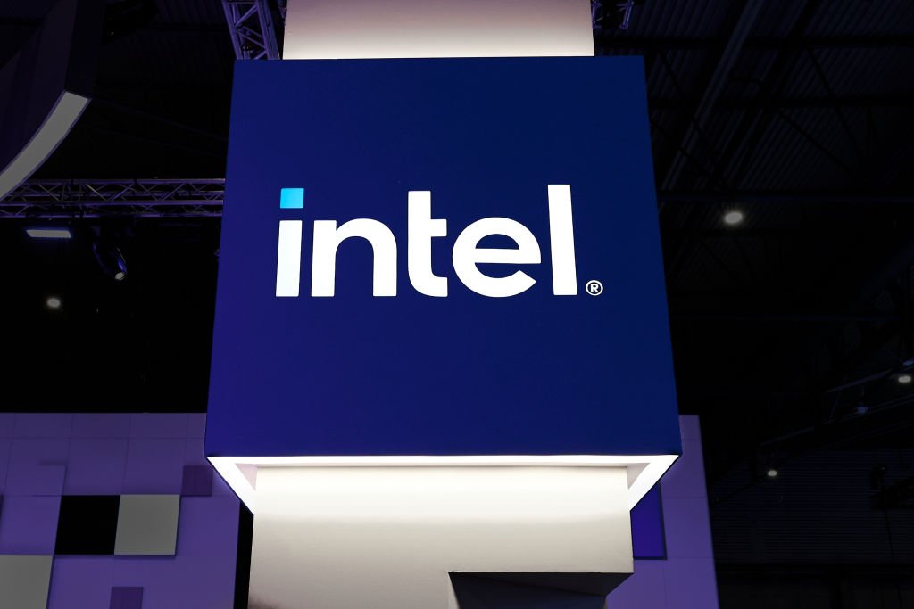 Intel reportedly plans to lay off over 21,000 employees Intel reportedly plans to lay off over 21,000 employees