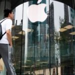 Apple buyers won’t stay if tariffs hit, top analyst warns 