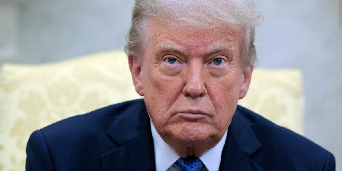 Trump’s polls decline near 100-day mark, raising tax-plan stakes Trump’s polls decline near 100-day mark, raising tax-plan stakes