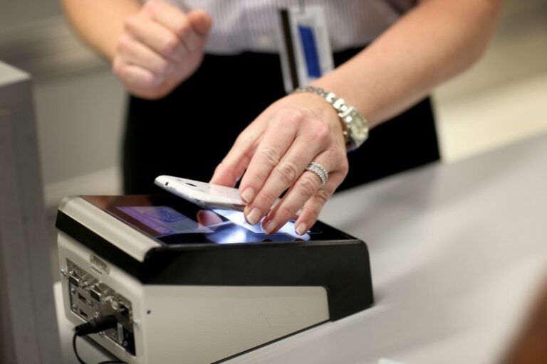 International connections in US may (slowly) be getting easier