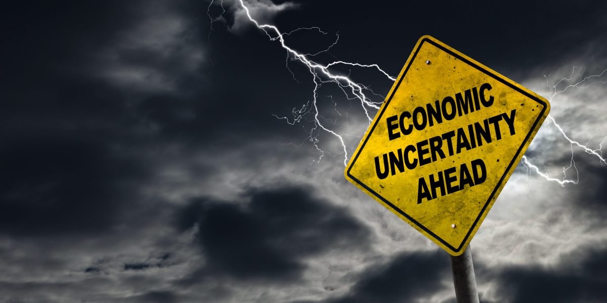 CEOs are in distress and consumers fear job losses amid ‘stagflation shock,’ analysts warn CEOs are in distress and consumers fear job losses amid ‘stagflation shock,’ analysts warn