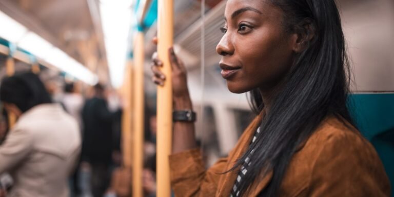 Commuters are ‘barebacking’ in a return to office rebellion—and experts say it’s ‘the best defence against information overload’