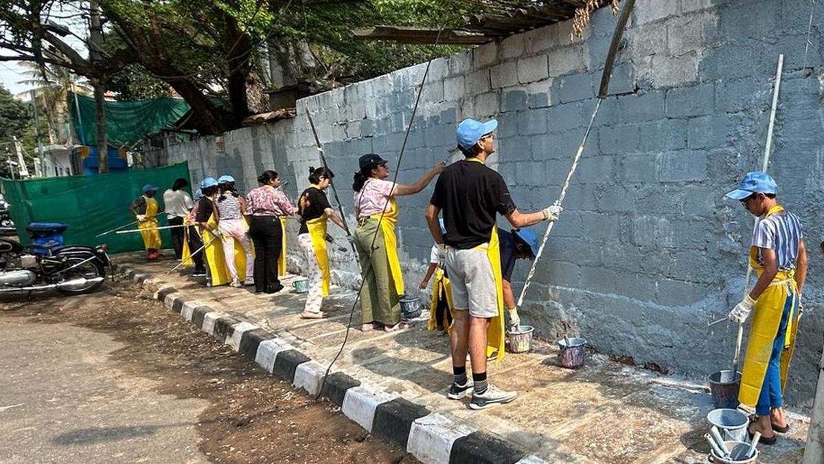 Richmond Town’s Leonard Lane transformed in community clean-up drive Richmond Town’s Leonard Lane transformed in community clean-up drive