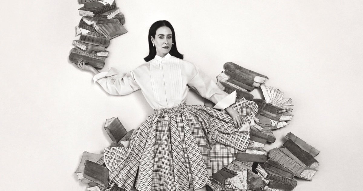 Sarah Paulson Gets Surreal for AMI Paris Spring 2025 Ad Sarah Paulson Gets Surreal for AMI Paris Spring 2025 Ad
