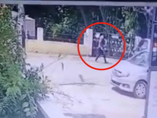 Karnataka Hubballi Girl murdered after attempted rape accused killed in encounter | 5 साल की बच्ची से रेप का प्रयास फिर हत्या: कर्नाटक पुलिस ने आरोपी को एनकाउंटर में मार गिराया; सब-इंस्पेक्टर समेत 3 पुलिसकर्मी घायल