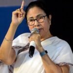 Mamata Banerjee said BJP and RSS wants to divide us murshidabad hinsa | ममता बनर्जी बोलीं- बीजेपी और RSS हमें बांटना चाहते हैं: राजनीति में दुर्भाग्यपूर्ण घटना का इस्तेमाल कर रहे; CM ने खुला पत्र जारी किया