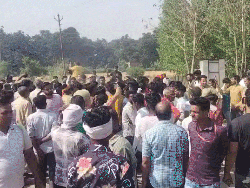 up breaking news update Saharanpur Deoband Explosion firecracker factory | यूपी- सहारनपुर में पटाखा फैक्ट्री में ब्लास्ट: कई मौतों की आशंका, पूरी बिल्डिंग ढह गई, कुछ लोग मलबे में दबे – Deoband News up breaking news update Saharanpur Deoband Explosion firecracker factory | यूपी- सहारनपुर में पटाखा फैक्ट्री में ब्लास्ट: कई मौतों की आशंका, पूरी बिल्डिंग ढह गई, कुछ लोग मलबे में दबे – Deoband News