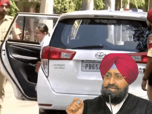 Bhagwant Mann Vs Partap Singh Bajwa Grenade; Punjab Police | AAP Congress | पंजाब में कांग्रेस विधायक दल के नेता पर FIR: कहा था- 50 बम आए, 18 फटे, 32 बाकी; CM मान बोले- सूचना कहां से आई – Punjab News Bhagwant Mann Vs Partap Singh Bajwa Grenade; Punjab Police | AAP Congress | पंजाब में कांग्रेस विधायक दल के नेता पर FIR: कहा था- 50 बम आए, 18 फटे, 32 बाकी; CM मान बोले- सूचना कहां से आई – Punjab News
