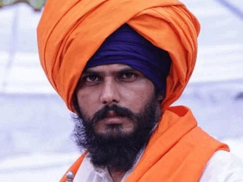 Amritpal Singh NSA Update ; Preparations To Move High Court | Amritsar | अमृतपाल के NSA के खिलाफ हाईकोर्ट जाने की तैयारी: परिवार ने बताया लोकतंत्र से विश्वासघात, बिना सूचना दिए फैसला; वकील तैयार कर रहे डॉक्यूमेंट – Amritsar News Amritpal Singh NSA Update ; Preparations To Move High Court | Amritsar | अमृतपाल के NSA के खिलाफ हाईकोर्ट जाने की तैयारी: परिवार ने बताया लोकतंत्र से विश्वासघात, बिना सूचना दिए फैसला; वकील तैयार कर रहे डॉक्यूमेंट – Amritsar News
