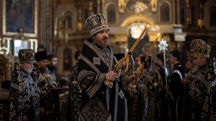Putin declares 30-hour Easter ceasefire in Ukraine