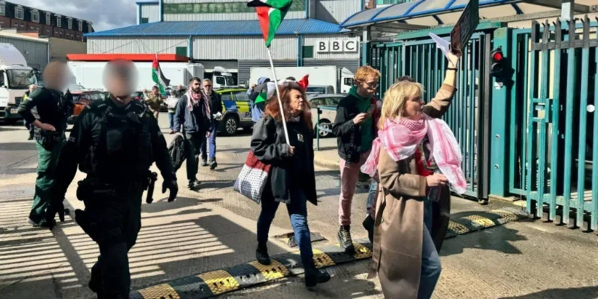 BBC building in Belfast locked down after 20 pro-Palestine protesters ‘posing as tourists’ break in BBC building in Belfast locked down after 20 pro-Palestine protesters ‘posing as tourists’ break in