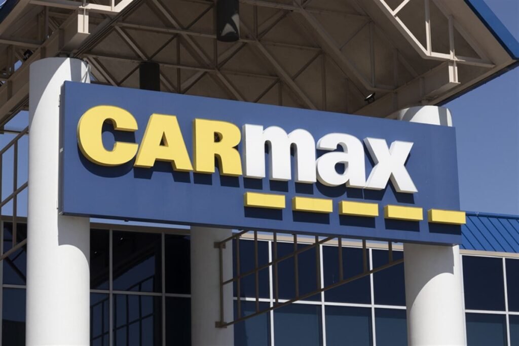 CarMax Stock Falls After Pulling Guidance — Time to Buy?