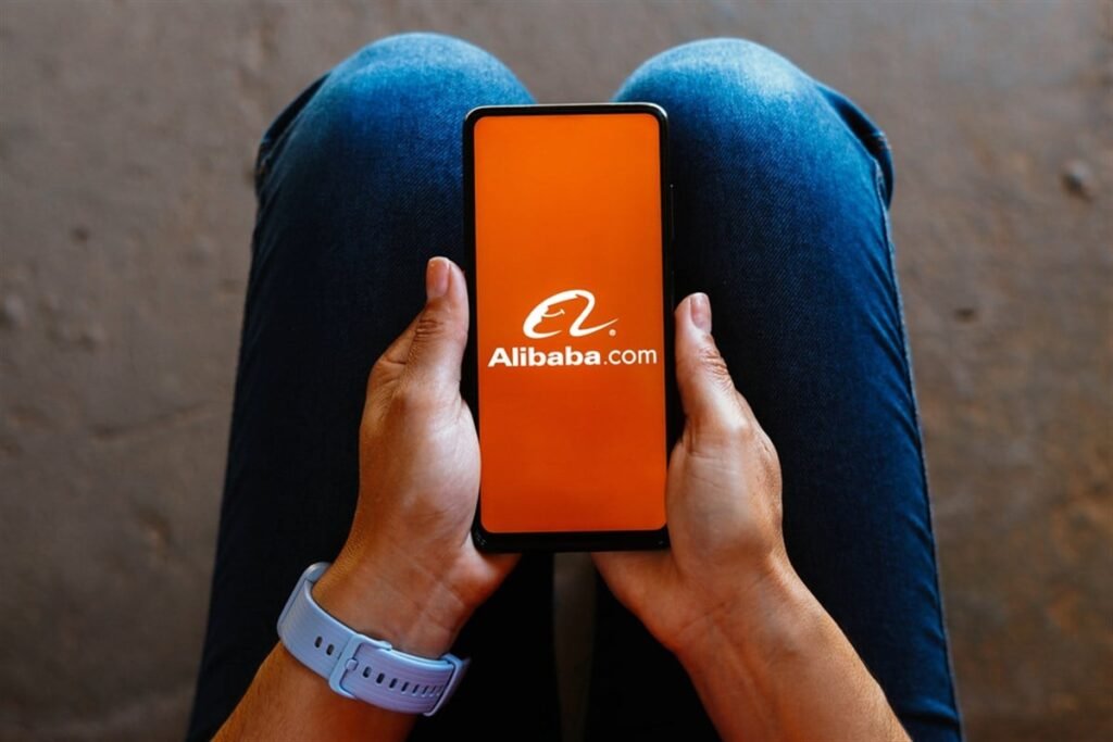 Is It Time to Buy Alibaba and PDD Stocks on Tariff Loophole?