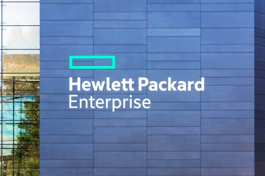 Is HPE Stock a Buy After Hedge Fund’s Big Investment?