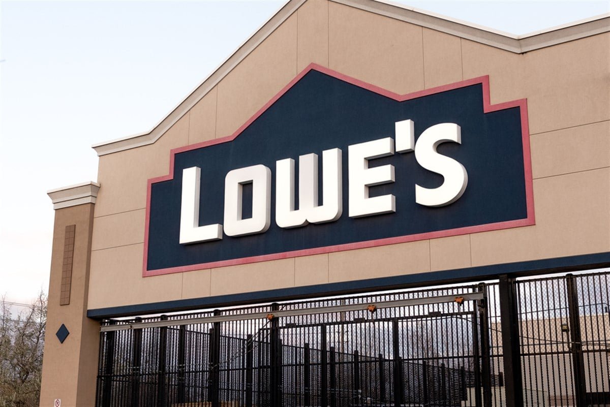 Is Lowe’s Stock a Buy After ADG Deal and 2025 Pullback? Is Lowe’s Stock a Buy After ADG Deal and 2025 Pullback?