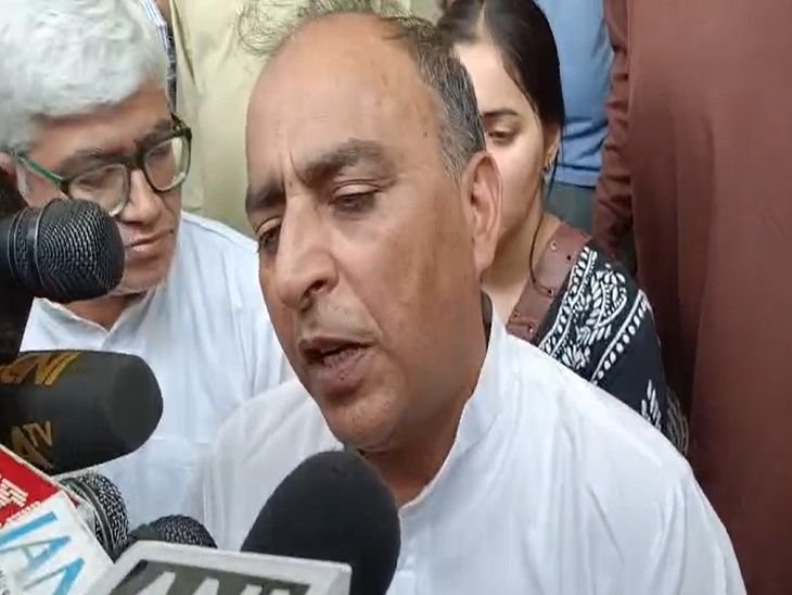 Pahalgam Attack Update; Haryana Navy Officer Vinay Narwal| Karnal News | लेफ्टिनेंट विनय नरवाल के पिता की मार्मिक पीड़ा: बोलें- शादी के बाद टेंट का सामान तक नहीं उठा था, दु:ख भुलेंगे न जख्म भरेंगे – Panipat News Pahalgam Attack Update; Haryana Navy Officer Vinay Narwal| Karnal News | लेफ्टिनेंट विनय नरवाल के पिता की मार्मिक पीड़ा: बोलें- शादी के बाद टेंट का सामान तक नहीं उठा था, दु:ख भुलेंगे न जख्म भरेंगे – Panipat News