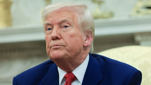 U.S. government can use 18th century law to deport migrants, top court says