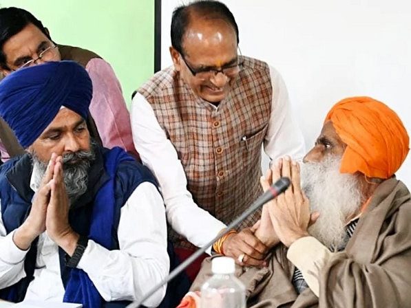 United Kisan Morcha non-political। Jagjit Singh Dallewal । letter to Union Agriculture Minister Shivraj Chauhan। Punjab ministers should not attend the Chandigarh meeting on May 4 | संयुक्त किसान मोर्चा का केंद्रीय कृषि मंत्री को पत्र: कहा- 4 मई की मीटिंग में पंजाब के मंत्री शामिल न हो; वरना किसान रहेंगे दूर – Punjab News United Kisan Morcha non-political। Jagjit Singh Dallewal । letter to Union Agriculture Minister Shivraj Chauhan। Punjab ministers should not attend the Chandigarh meeting on May 4 | संयुक्त किसान मोर्चा का केंद्रीय कृषि मंत्री को पत्र: कहा- 4 मई की मीटिंग में पंजाब के मंत्री शामिल न हो; वरना किसान रहेंगे दूर – Punjab News