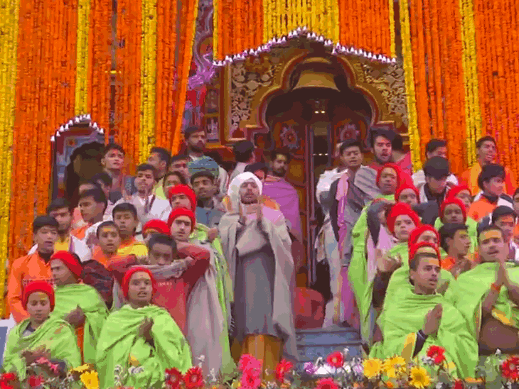 Badrinath Yatra 2025 LIVE Photos Update | Char Dham Yatra | बद्रीनाथ धाम के कपाट खुले: मंदिर को 40 क्विंटल फूलों से सजाया गया; दैनिक भास्कर पर सबसे पहले दर्शन करें Badrinath Yatra 2025 LIVE Photos Update | Char Dham Yatra | बद्रीनाथ धाम के कपाट खुले: मंदिर को 40 क्विंटल फूलों से सजाया गया; दैनिक भास्कर पर सबसे पहले दर्शन करें