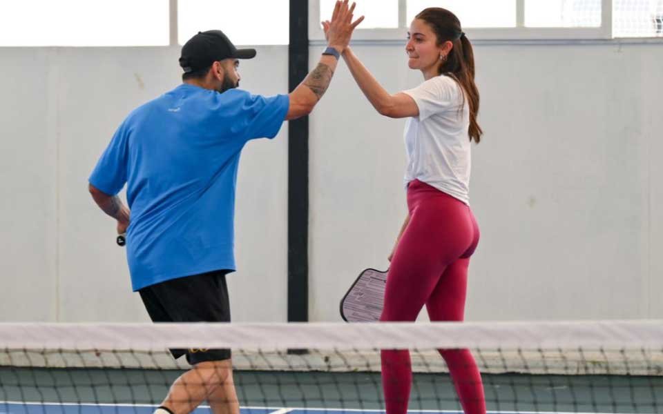 Virat Kohli, Anushka Sharma enjoy game of Pickleball, pictures go viral Virat Kohli, Anushka Sharma enjoy game of Pickleball, pictures go viral