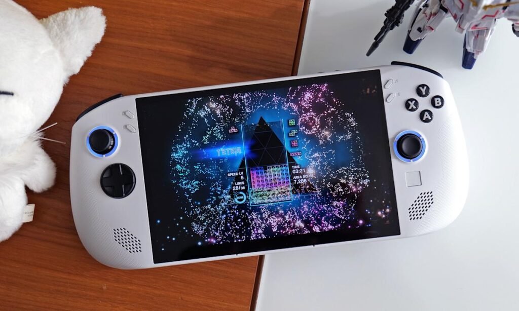 SteamOS now officially supports a second handheld