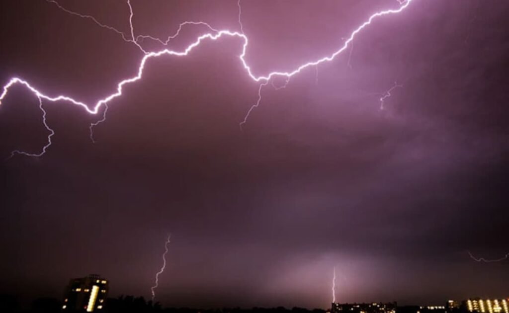 Red Alert For Rain, Storm Issued For Delhi And Nearby Areas