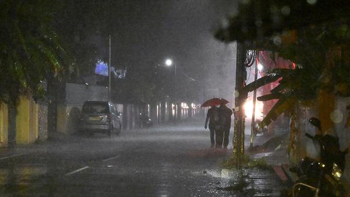 Rain, wind lash Thiruvananthapuram, power supply disrupted Rain, wind lash Thiruvananthapuram, power supply disrupted