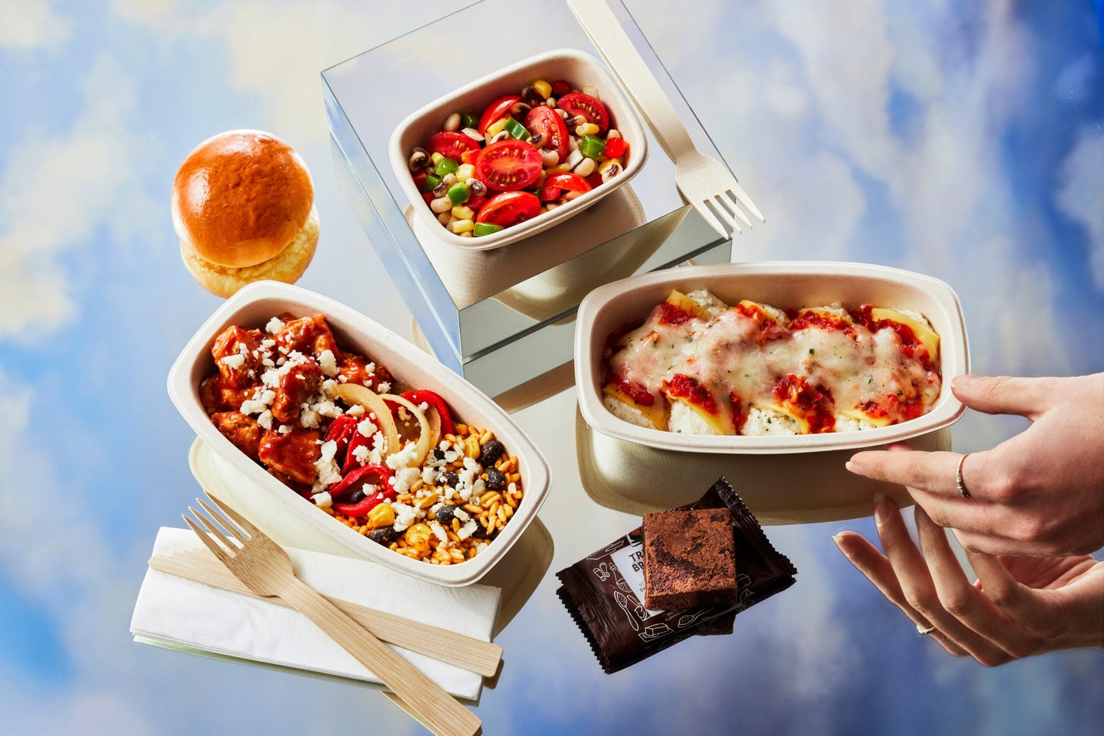 You can now pre-select your meals on long-haul Delta Air Lines Comfort+ flights You can now pre-select your meals on long-haul Delta Air Lines Comfort+ flights