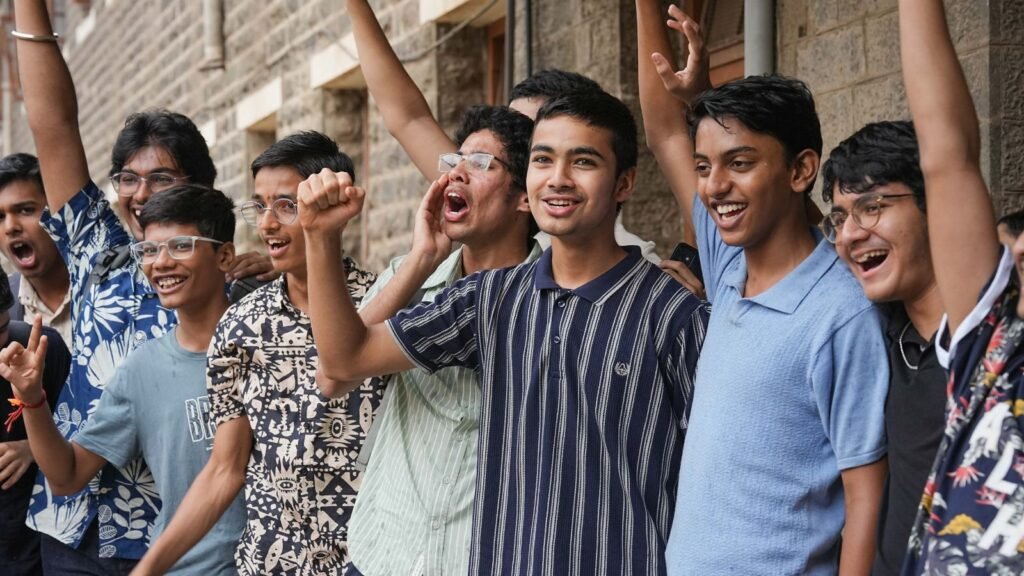 CBSE results: Pune region pass percentage: 96.54% in Class 10 & 90.93% in Class 12 | Education News
