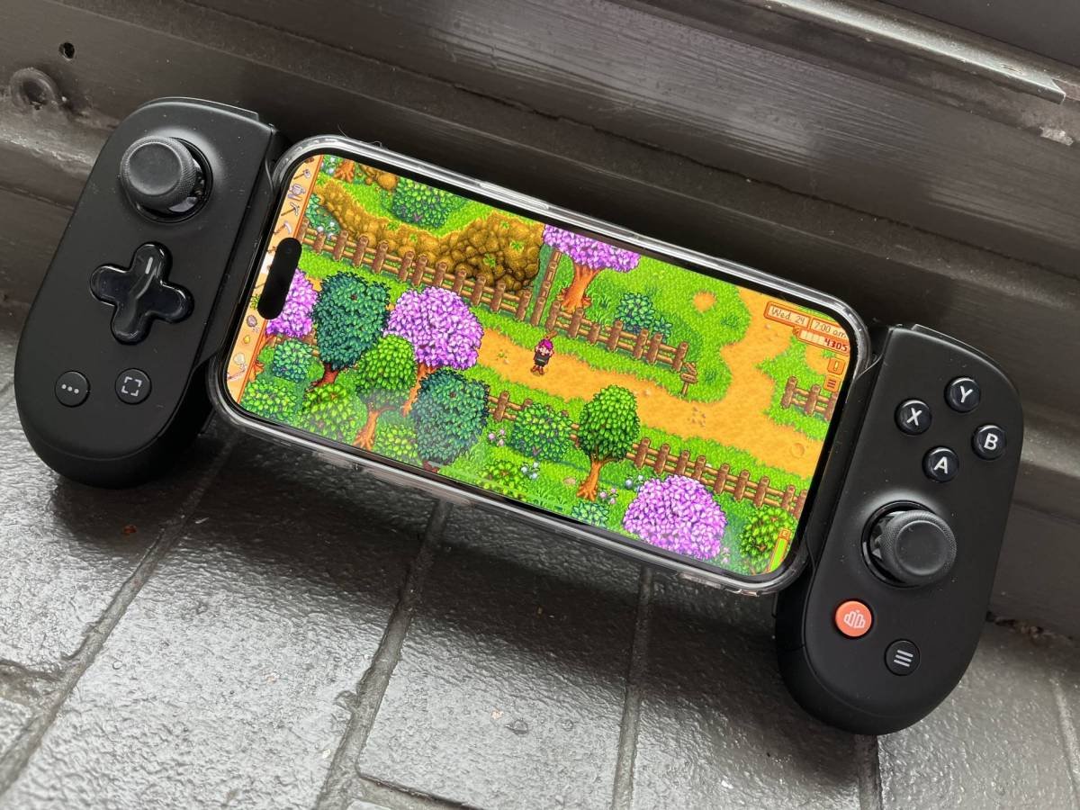 The Backbone Pro controller makes mobile gaming worth the hassle The Backbone Pro controller makes mobile gaming worth the hassle
